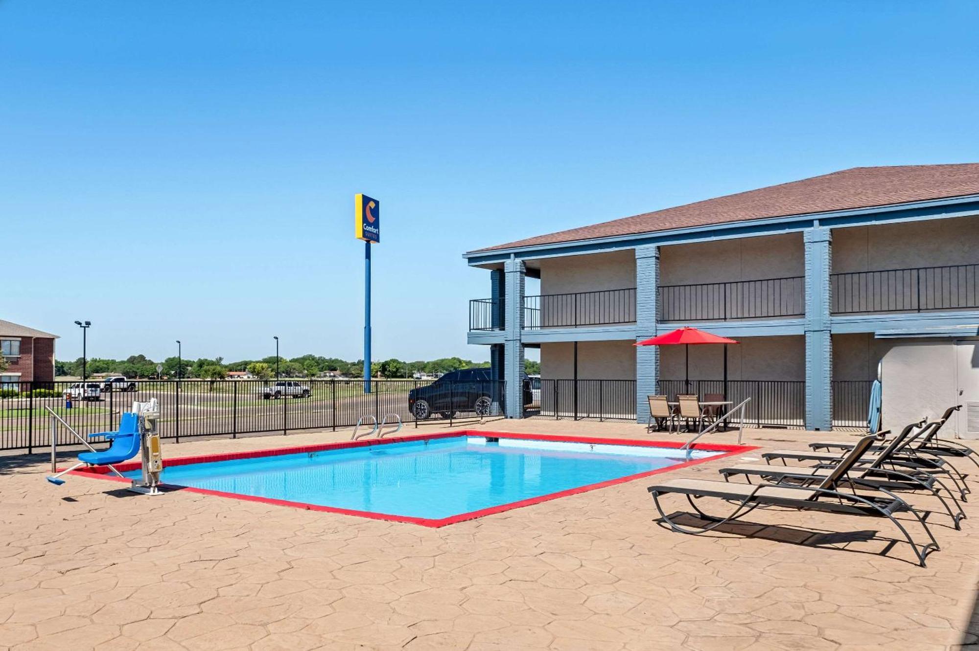 Quality Inn Plainview Exterior photo